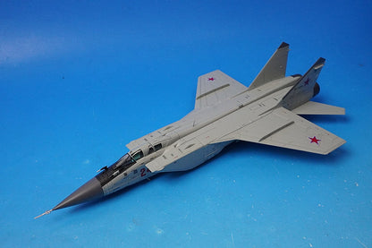 1:72 MiG MiG-31BM Foxhound Russian Aerospace Forces 712th Aviation Regiment w/R-77&R-37 HA9703 Hobby Master airplane model