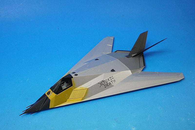 1:72 F-117A Nighthawks Prototype Toxic Death US Air Force Coating Stripped #79-10781 HA5810 Hobby Master airplane model