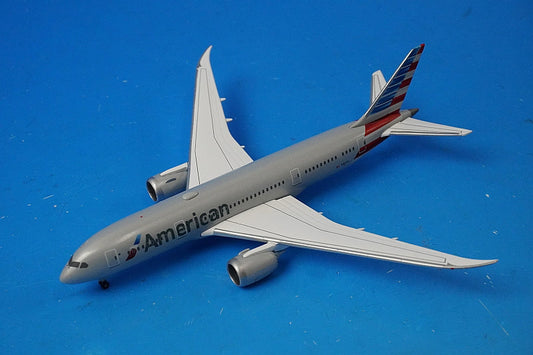 1:500 B787-8 AA American N816AA 527606-001 Herpa airplane model