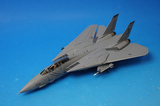 1:72 F-14A Tomcat, US Navy, Fighter Squadron 84, Jolly Rogers, Commander's (CO) aircraft, deployed on the aircraft carrier USS Theodore Roosevelt #201/#162692 HA5212 Hobby Master airplane model