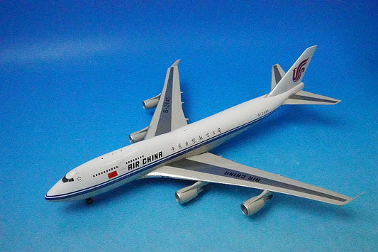 1:200 Air China Boeing 747-400 B-2445 IF744603 Inflight airplane model