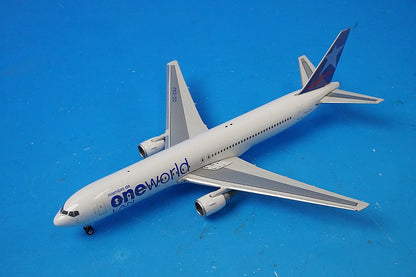 1:400 B767-300 LAN Chile Oneworld CC-CXJ 10399 Phoenix