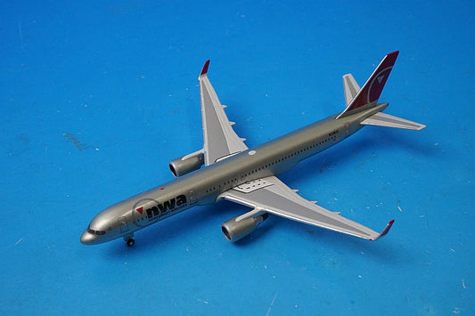1:400 B757-200 Northwest Airlines N538US GJNWA820 Gemini