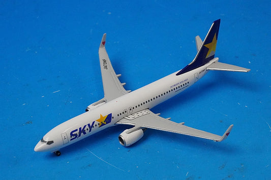 1:500 B737-800 Skymark JA73NF BC5003 CROSSWING