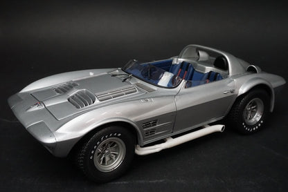 1:18 EXOTO RLG18030 Chevrolet Corvette Roadster Prototype 1964