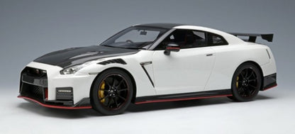 IM060B Make Up IDEA 1:18 Nissan GT-R NISMO 2022 White Pearl