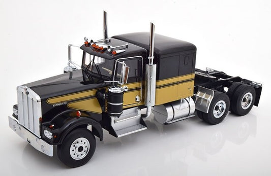 RK180121 ROAD KINGS 1:18 Kenworth W900 Black / Gold