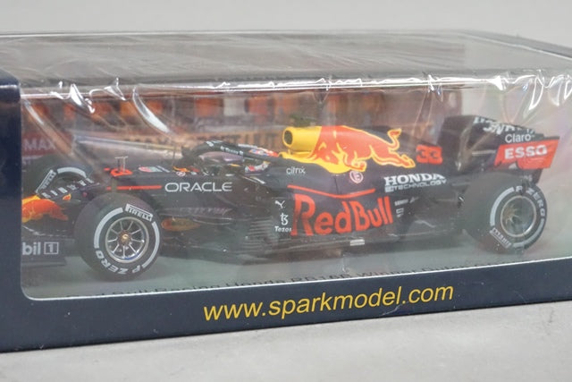 1:43 SPARK S7686 Red Bull Racing Honda RB16B Netherlands GP Winner M.Verstappen 2021 #33