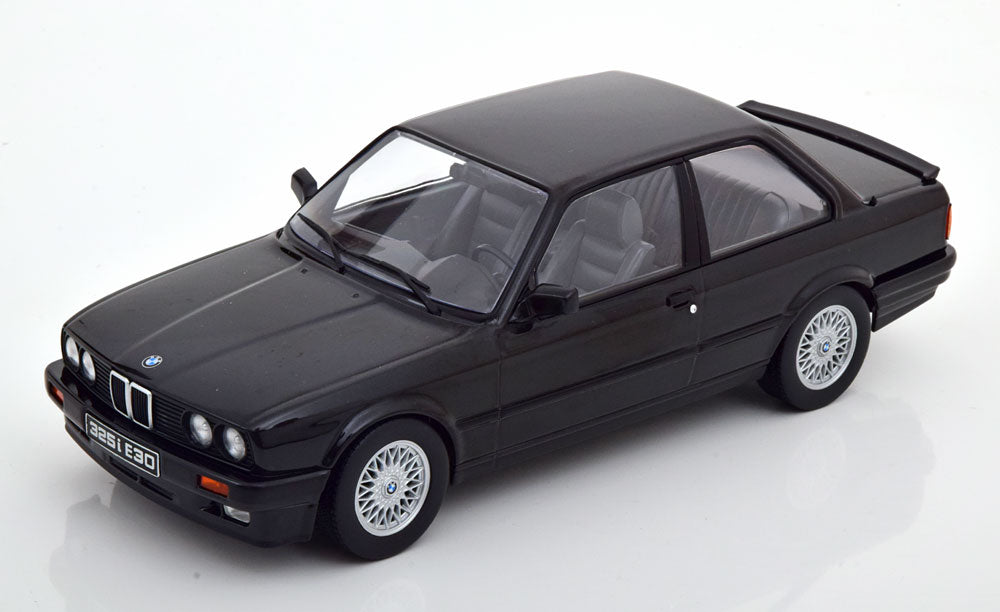 KKDC180743 KK scale 1:18 BMW 325i E30 M Paket 1 1987 Black