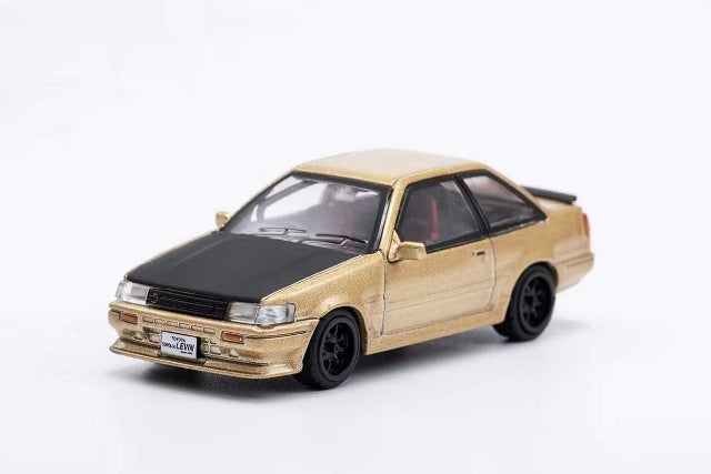 LL-009-25 DCT 1:64 Toyota Corolla Levin AE86 Gold RHD