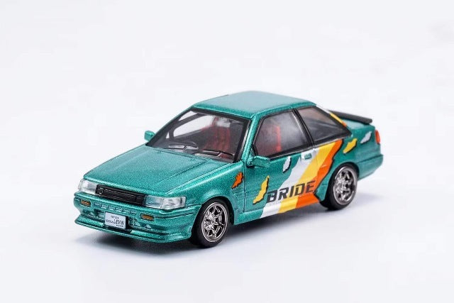 LL-009-26 DCT 1:64 Toyota Corolla Levin AE86 Green RHD