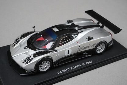 1:43 SPARK S0697 Pagani Zonda R 2007 #1 model car