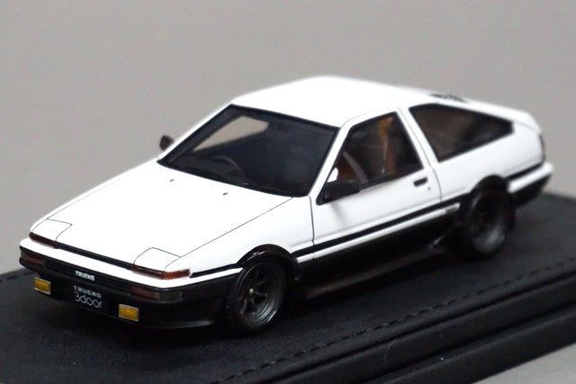 1:43 ignition model IG0484 Toyota Sprinter Trueno(AE86) 3 door GT Apex White / Black