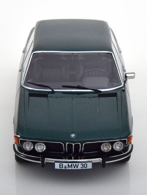 KKDC180405 KK scale 1:18 BMW 3.0S E3 2 Series 1971 Dark Green Metallic