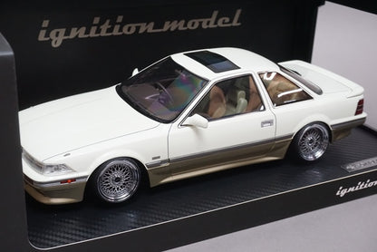 1:18 ignition model IG1327 Toyota Soarer (Z20) 3.0GT-LIMITED White / Silver