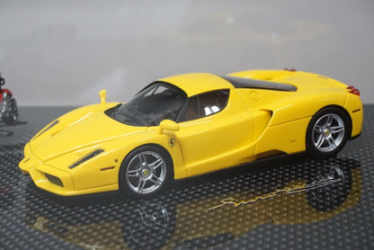 Carvellous 1:43 Ferrari Enzo in Carbon Fiber Base Carbon Fiber Base Yellow