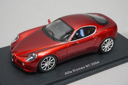 1:43 SPARK S0396 Alfa Romeo 8C 2004