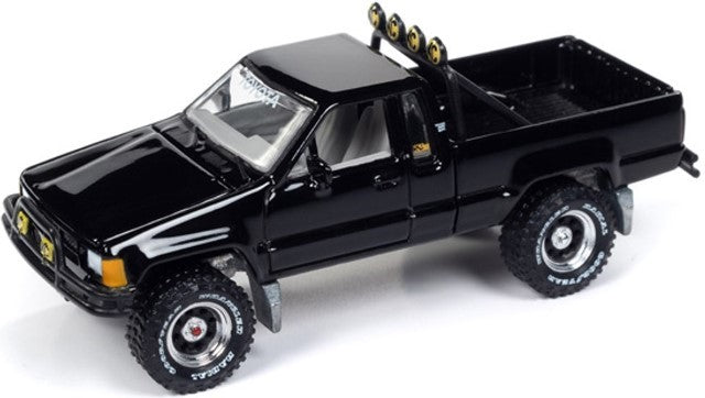 JLSP374 Johnny Lightning 1:64 Toyota 1985 SR5 Mystery Matinee Black (BTTF1 Marty)