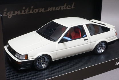 1:18 ignition model IG0544 Toyota Corolla LEVIN (AE86) 3Dr GTV White