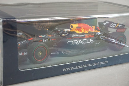 1:43 SPARK S8551 Oracle Red Bull Racing RB18 Japan GP Winner 2022 #1