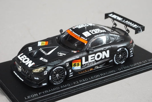 1:43 SPARK SGT040 LEON PYRAMID AMG GT300 Super GT 2022 #65