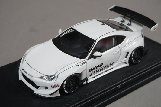 1:43 ignition model IG1165 PANDEM Toyota 86 V3 White