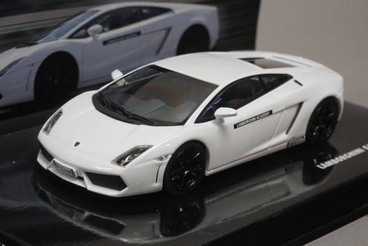 1:43 MINICHAMPS 436103801 Lamborghini Gallardo LP560-4 Summer 2009 Academy