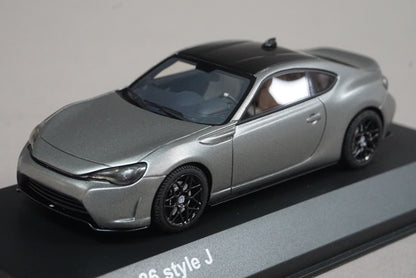 1:43 KYOSHO R43001MG Toyota 86 Style J Matte Gray