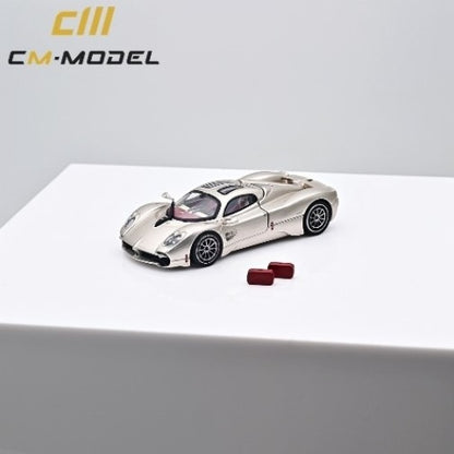 CM64-Utopia-01 CM-Model 1:64 Pagani Utopia Champagne Gold