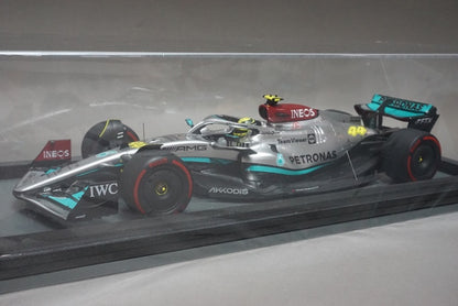 1:18 SPARK 18S745 Mercedes AMG Petronas F1 W13 E Performance Bahrain GP 2022 #44