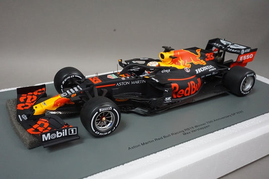 1:18 SPARK 18S486 Aston Martin Red Bull Racing RB16 70th Anniversary GP Winner 2020 #33