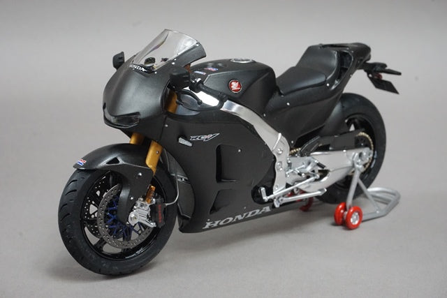 1:12 SPARK M12011 Honda RC213V-S Motorcycles