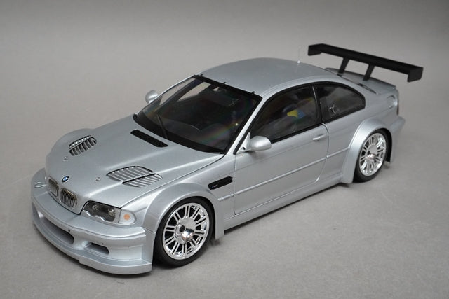 1:18 MINICHAMPS 100012100 BMW M3 GTR 'Street' 2001 Silver