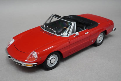 1:18 MINICHAMPS 180120930 Alfa Romeo 2000 Spider 1970 Red