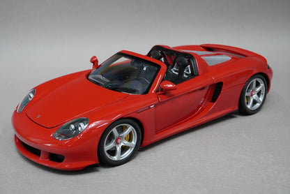 1:18 MINICHAMPS 100062630 Porsche Carrera GT 2004 Red