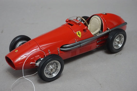 1:18 CMC M-056 Ferrari 500 F2 Der Doppelweltmeister 1953