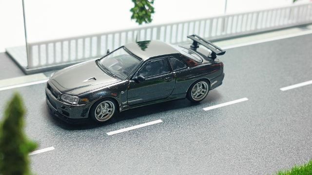 [ Pre-order ] Model Collect 1:64 Skyline R34 V-SPEC Chrome Gunmetal Gray