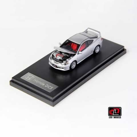 LCD 1:64 Honda Integra Type R (DC5) Sliver