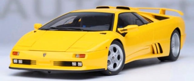 79144 AUTOart 1:18 Lamborghini Diablo SE30 Jota Yellow