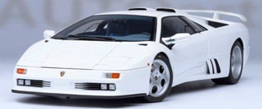 79145 AUTOart 1:18 Lamborghini Diablo SE30 Jota White