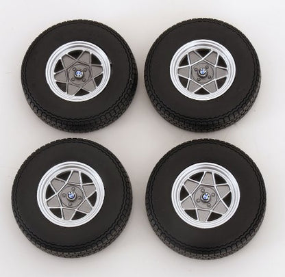KKDCACC033 KK scale 1:12 BMW 02 tire and wheel set #1