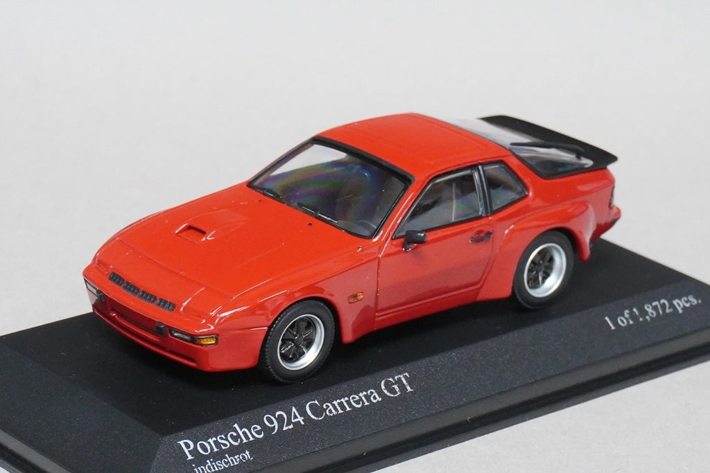 1:43 MINICHAMPS 400066120 Porsche 924 Carrera GT 1981 Red