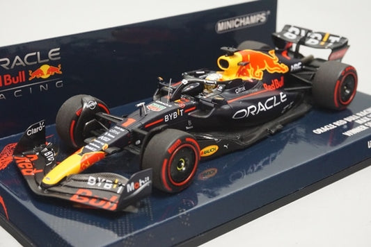 1:43 MINICHAMPS 417220601 ORAC Red Bull Racing RB18 Spanish GP #1 M. Verstappen