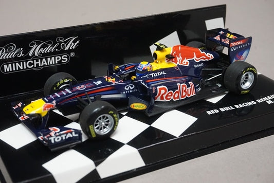 1:43 MINICHAMPS 410110002 Red Bull Racing Renault RB7 2011 #2 M.Webber model car