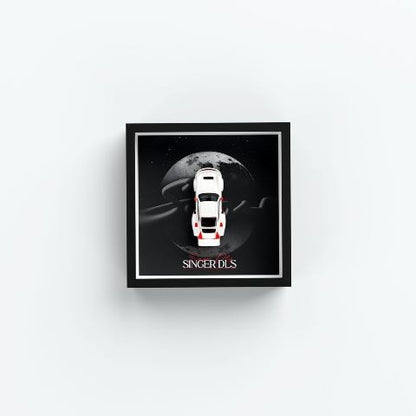 [ Pre-order ] FY64072 Finclassically 1:64 Singer DLS Frame Series White - GT Wing Car