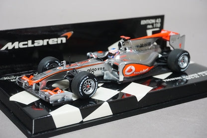 1:43 MINICHAMPS 530104301 Vodafone McLaren Mercedes MP4-25 2010 #1 J. model car