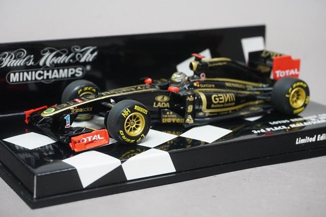 1:43 MINICHAMPS 410110109 Lotus Renault GP R31 Malaysian GP 2011 #9 N. Heidfeld
