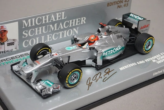 1:43 MINICHAMPS 410120077 Mercedes-AMG Petronas F1 Team Show Car 2012 #7 M. Schumacher model car