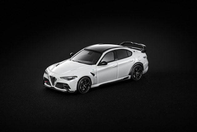 MH64009BTW MOTORHELIX 1:64 Alfa Romeo Giulia GTAm Trophy White model car