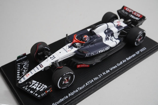 1:43 Spark SCS238 Scuderia AlphaTauri AT04 Gulf Air Bahrain GP 2023 #21 model car